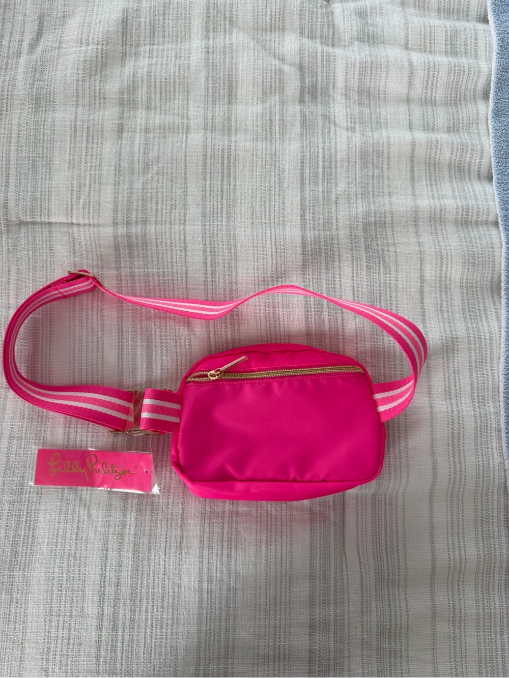 BRAND NEW Lilliy Pulitzer Hot Pink Striped Belt Bag - Picture 3 of 3